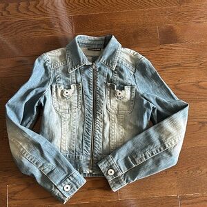 DKNY Crop Vintage Zippered Fitted Jean Jacket- Size M- Excellent Condition